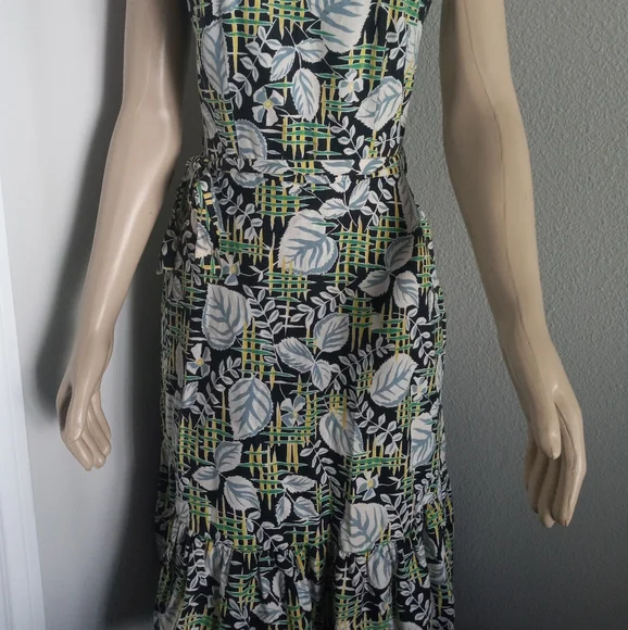 Dress - Picture 5 of 8